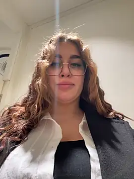 Snapshot of VikiDemi chatting on 02/25/26, 02:59 VikiDemi online show from 02/25/26, 02:59