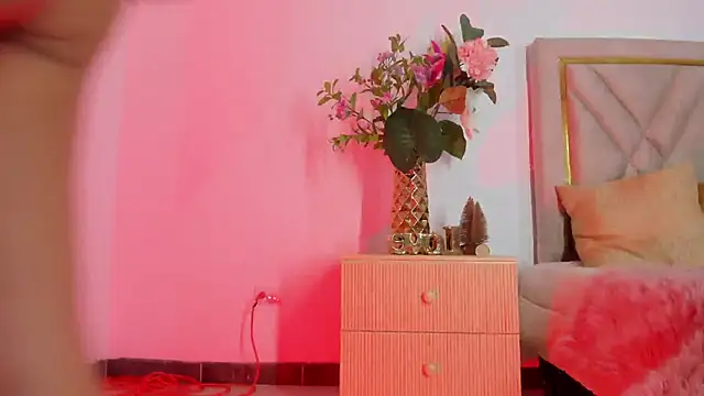 chloe wilson7 online show from 11/26/25, 02:01