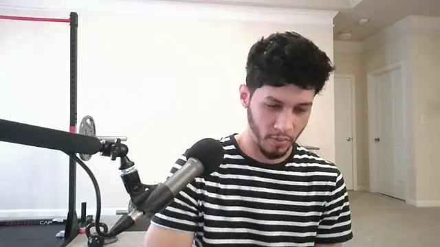 Snapshot of DamnKevin chatting on 03/17/25, 01:39 DamnKevin online show from 03/17/25, 01:39