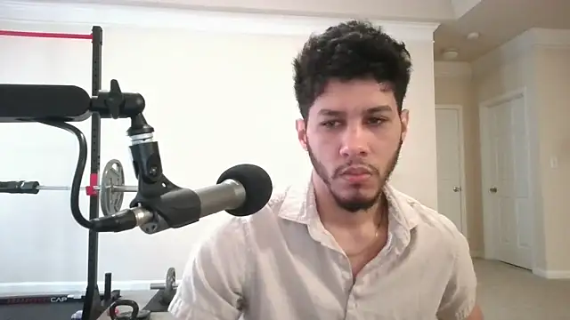 Snapshot of DamnKevin chatting on 03/19/25, 01:29 DamnKevin online show from 03/19/25, 01:29