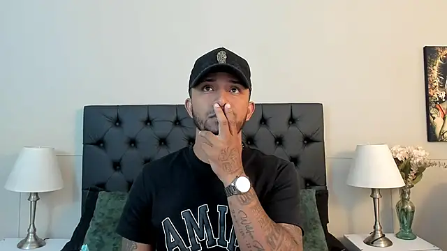 Snapshot of Robin_Rief chatting on 09/12/25, 03:17 Robin Rief online show from 09/12/25, 03:17