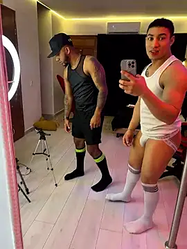 Snapshot of Robin_Rief chatting on 01/12/26, 03:45 Robin Rief online show from 01/12/26, 03:45