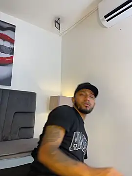 Snapshot of Robin_Rief chatting on 03/01/26, 03:41 Robin Rief online show from 03/01/26, 03:41