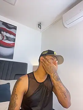 Snapshot of Robin_Rief chatting on 03/03/26, 03:34 Robin Rief online show from 03/03/26, 03:34