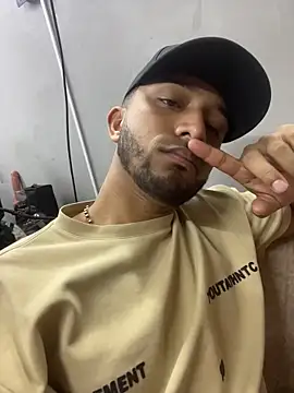 Snapshot of Robin_Rief chatting on 03/10/26, 08:47 Robin Rief online show from 03/10/26, 08:47