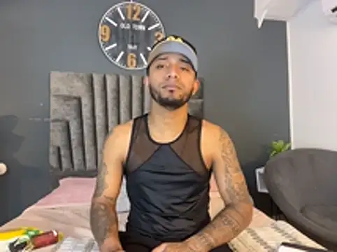 Snapshot of Robin_Rief chatting on 03/13/26, 07:42 Robin Rief online show from 03/13/26, 07:42