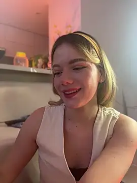 NicoleCut online show from 04/29/26, 09:24