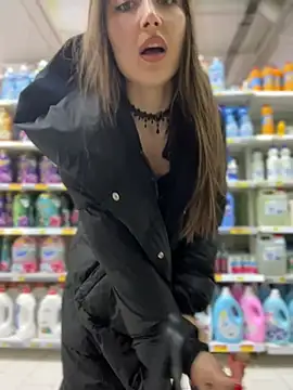 Snapshot of VelvetVixenI chatting on 01/10/26, 06:09 VelvetVixenI online show from 01/10/26, 06:09