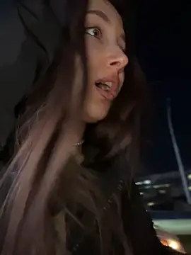 Snapshot of VelvetVixenI chatting on 03/04/26, 04:35 VelvetVixenI online show from 03/04/26, 04:35