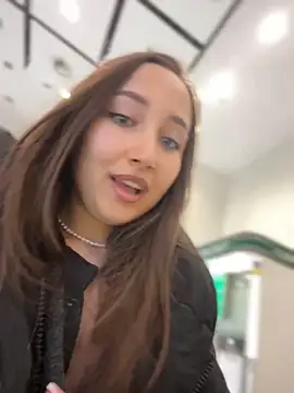 Snapshot of VelvetVixenI chatting on 03/05/26, 04:58 VelvetVixenI online show from 03/05/26, 04:58