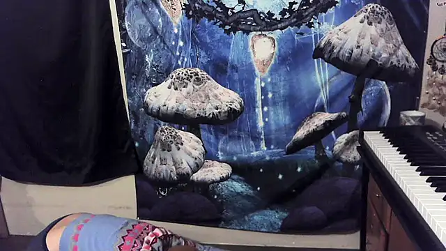  hellostormy  online show from 12/04/25, 11:41