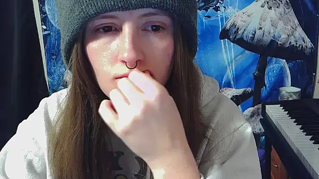  hellostormy  online show from 12/19/25, 06:53