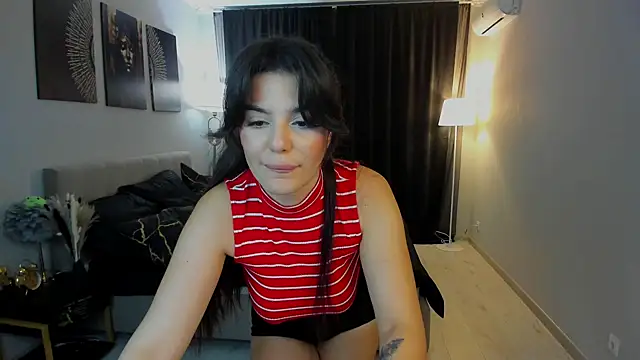 AlluringAriel online show from 09/17/25, 07:37