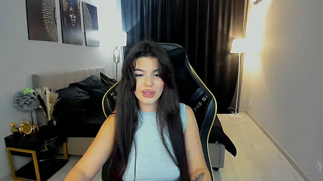 AlluringAriel online show from 09/19/25, 11:33