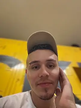 adam-rivera online show from 04/26/26, 07:22