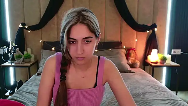 Teresa Stane online show from 03/04/25, 02:10