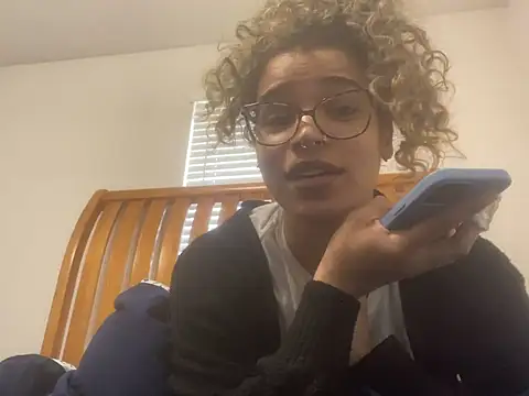 1prettygem online show from 01/15/25, 02:02