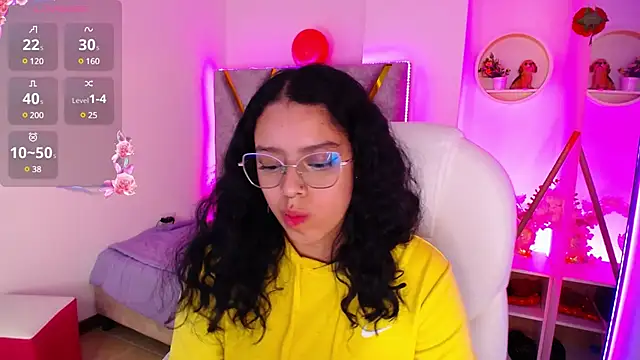 Snapshot of Aurora_Brownn chatting on 03/01/25, 11:17 Aurora Brownn online show from 03/01/25, 11:17