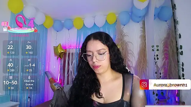 Snapshot of Aurora_Brownn chatting on 10/06/25, 01:14 Aurora Brownn online show from 10/06/25, 01:14
