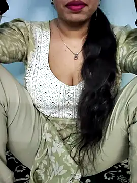 Haniya-143 online show from 10/21/25, 03:18