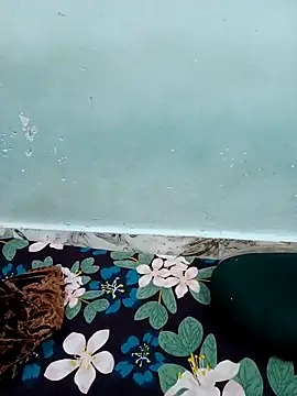 Haniya-143 online show from 12/15/25, 09:41