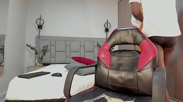 JEFFREY COTTOM online show from 11/14/25, 11:42