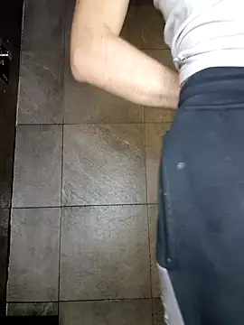 Snapshot of La_Chaudasse_98 chatting on 02/01/25, 10:44 La Chaudasse 98 online show from 02/01/25, 10:44