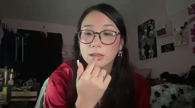 Snapshot of tokyobaby chatting on 12/23/24, 08:44 tokyobaby online show from 12/23/24, 08:44