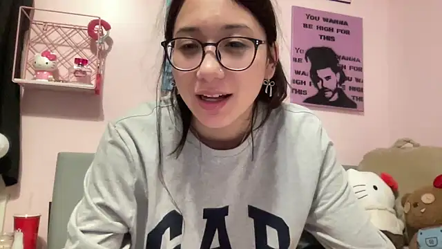 Snapshot of tokyobaby chatting on 01/04/25, 04:44 tokyobaby online show from 01/04/25, 04:44