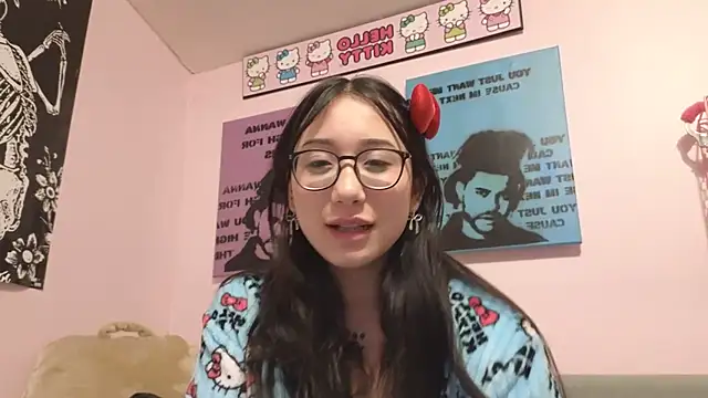 Snapshot of tokyobaby chatting on 01/09/25, 05:55 tokyobaby online show from 01/09/25, 05:55