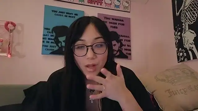 Snapshot of tokyobaby chatting on 02/05/25, 03:13 tokyobaby online show from 02/05/25, 03:13