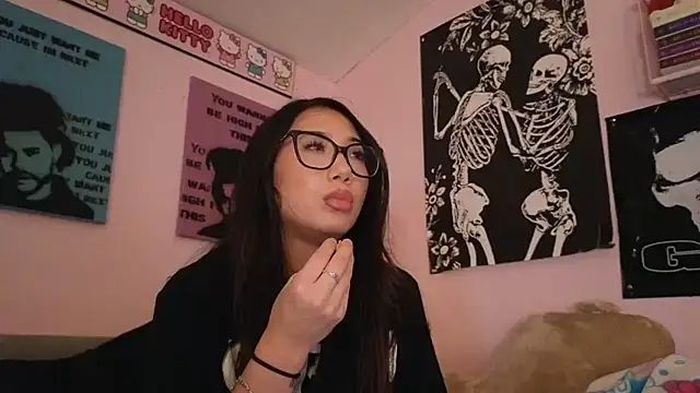 Snapshot of tokyobaby chatting on 09/28/25, 07:25 tokyobaby online show from 09/28/25, 07:25