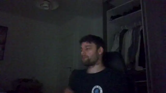 Snapshot of The_big_viking_ chatting on 01/17/26, 01:43 The big viking online show from 01/17/26, 01:43