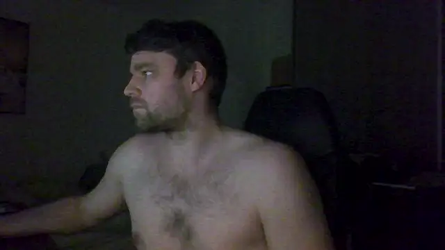 Snapshot of The_big_viking_ chatting on 04/08/26, 10:21 The big viking online show from 04/08/26, 10:21