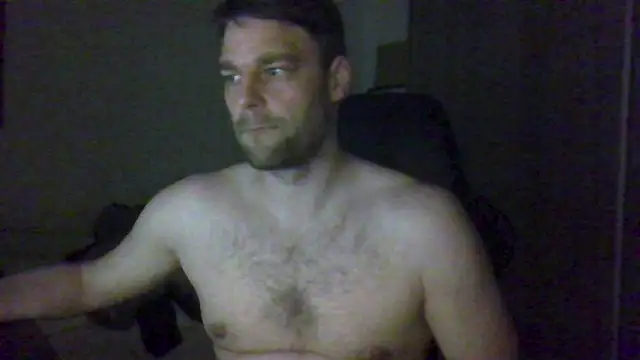 Snapshot of The_big_viking_ chatting on 05/04/26, 09:11 The big viking online show from 05/04/26, 09:11
