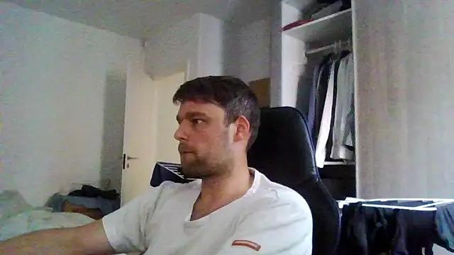 Snapshot of The_big_viking_ chatting on 05/20/26, 09:26 The big viking online show from 05/20/26, 09:26