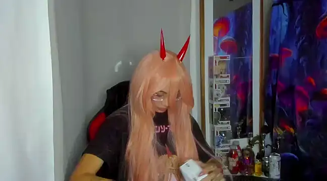 Snapshot of _sakae_ chatting on 12/19/24, 10:10  sakae  online show from 12/19/24, 10:10