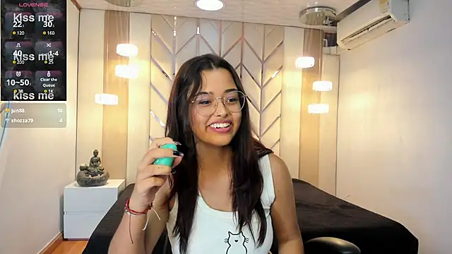 Ariana Pierce online show from 01/31/25, 08:11