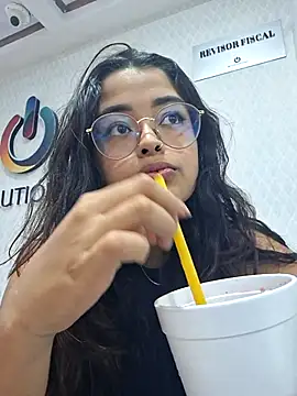 Ariana Pierce online show from 03/20/25, 04:07