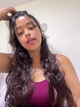 Snapshot of Ariana_Pierce chatting on 05/17/26, 03:08 Ariana Pierce online show from 05/17/26, 03:08