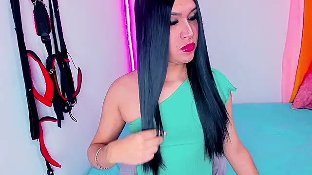 Candace Queen online show from 11/03/25, 03:24