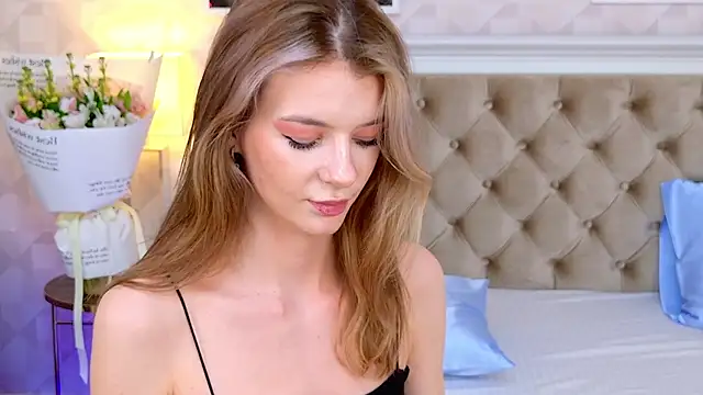 MeganMour online show from 01/19/25, 10:39