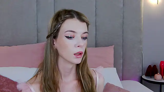 MeganMour online show from 01/21/25, 10:41