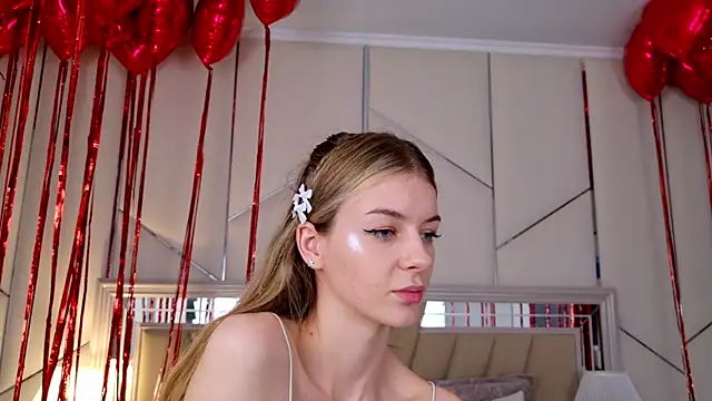 MeganMour online show from 02/12/25, 07:45