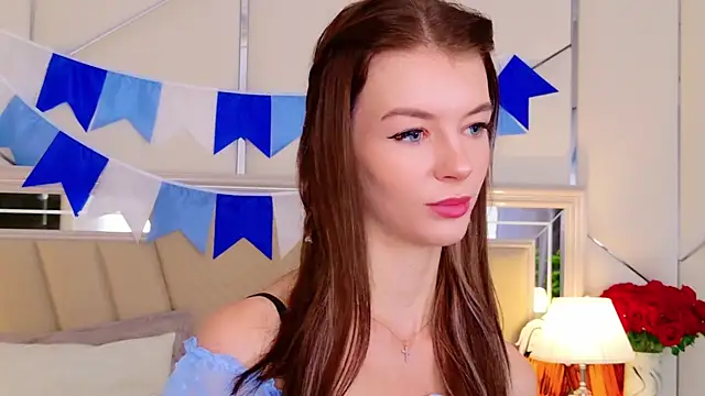 MeganMour online show from 10/04/25, 05:00