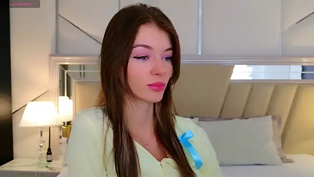 MeganMour online show from 10/14/25, 05:03