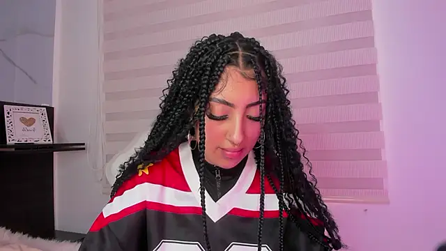 Snapshot of misscheelsee chatting on 02/22/25, 02:30 misscheelsee online show from 02/22/25, 02:30