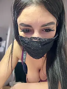 Snapshot of reema6969 chatting on 12/17/24, 10:54 reema6969 online show from 12/17/24, 10:54