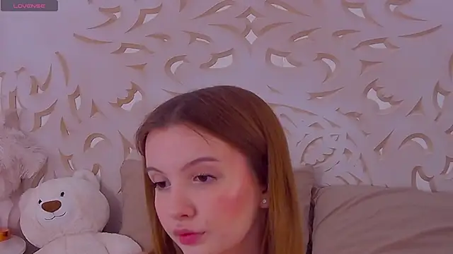 EvansMilana online show from 02/13/25, 06:38