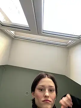 Snapshot of Mia_Mia_M chatting on 03/20/26, 02:22 Mia Mia M online show from 03/20/26, 02:22